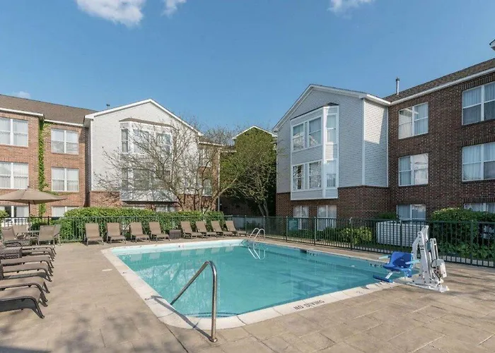 Homewood By Hilton Chicago - 3*