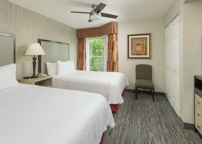 Hotel Homewood By Hilton Chicago -