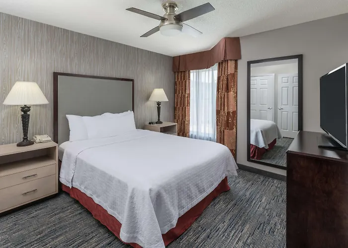 Homewood By Hilton Chicago - 3* Schaumburg