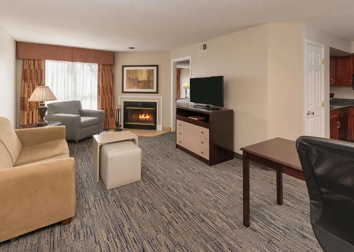 Homewood By Hilton Chicago - Отель 3*