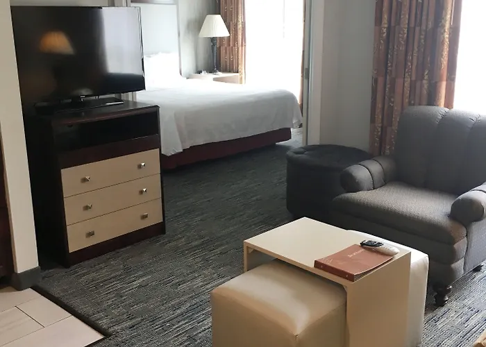 Hotel Homewood By Hilton Chicago -
