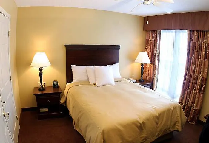 Hotel Homewood By Hilton Chicago - 3*