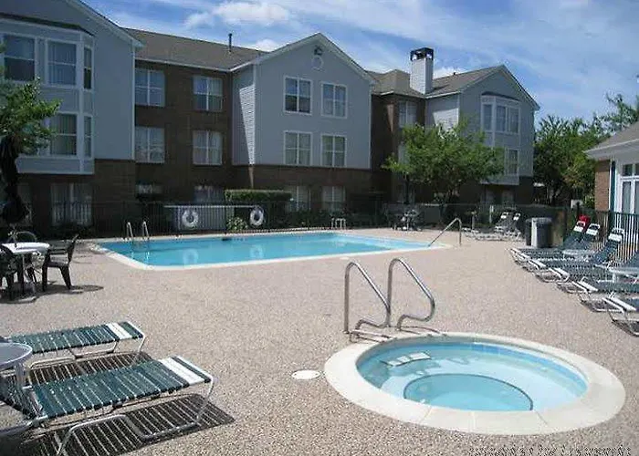Homewood By Hilton Chicago - 3* Schaumburg